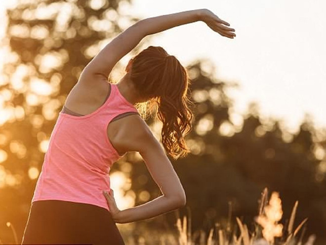 Tập thể dục buổi sáng có thể giúp điều chỉnh huyết áp tương tự như uống thuốc /// Shutterstock