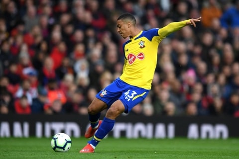 Yan Valery mở tỷ số cho Southampton bằng cú dứt điểm tuyệt đẹp