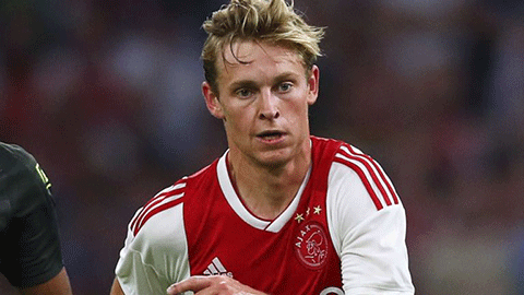 De Jong, sản phẩm của Van der Sar sẽ gia nhập Barcelona vào tháng 7 tới với giá 65 triệu bảng