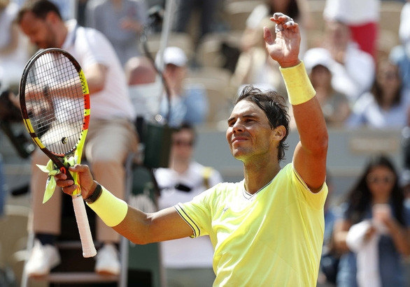 Djokovic và Nadal thắng dễ trận ra quân Roland Garros 2019 - Ảnh 1.