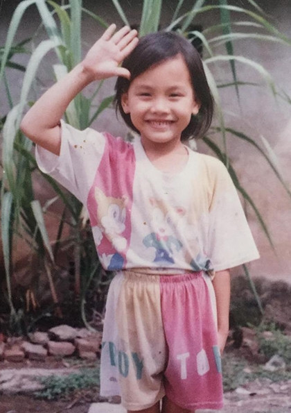 Bảo Thanh sinh năm 1990 ở Bắc Giang, trong gia đình có bố mẹ là diễn viên tuồng. Diễn viên chia sẻ hồi ba, bốn tuổi, cô rất nghịch ngợm, quần áo lúc nào cũng lấm lem, tóc ngắn lưa thưa vì bị mẹ cắt cho gọn. 