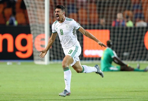 Bounedjah mở tỷ số cho Algeria ngay ở phút thứ 2
