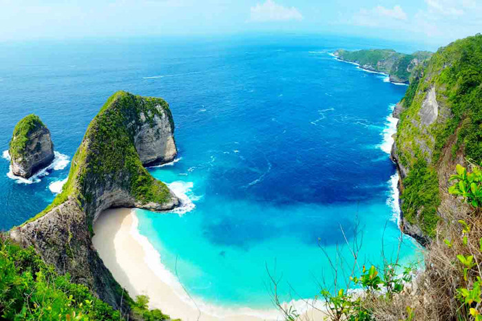 Thổn thức cùng sắc xanh trời biển của Nusa Penida