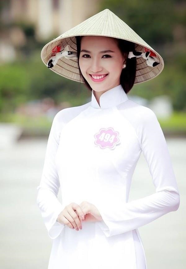 Chuyen dau to mua giai, choi xau o cac cuoc thi hoa hau sat chung ket hinh anh 2 