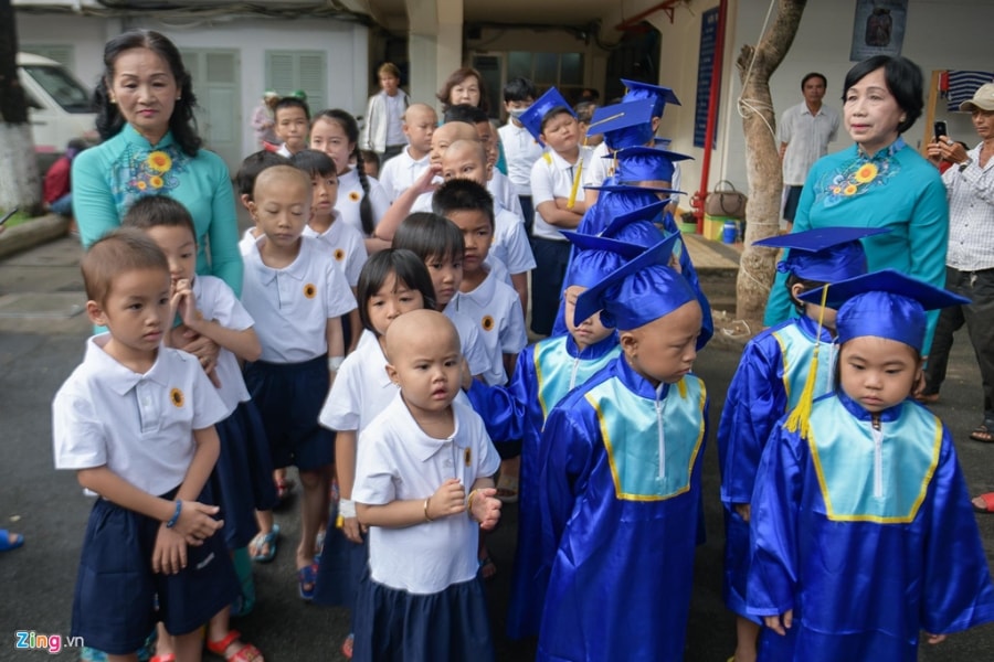 Le khai giang cua nhung hoc tro nhi chong choi benh ung thu hinh anh 4 