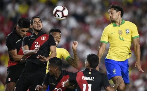 Peru phục hận thành công trước Brazil