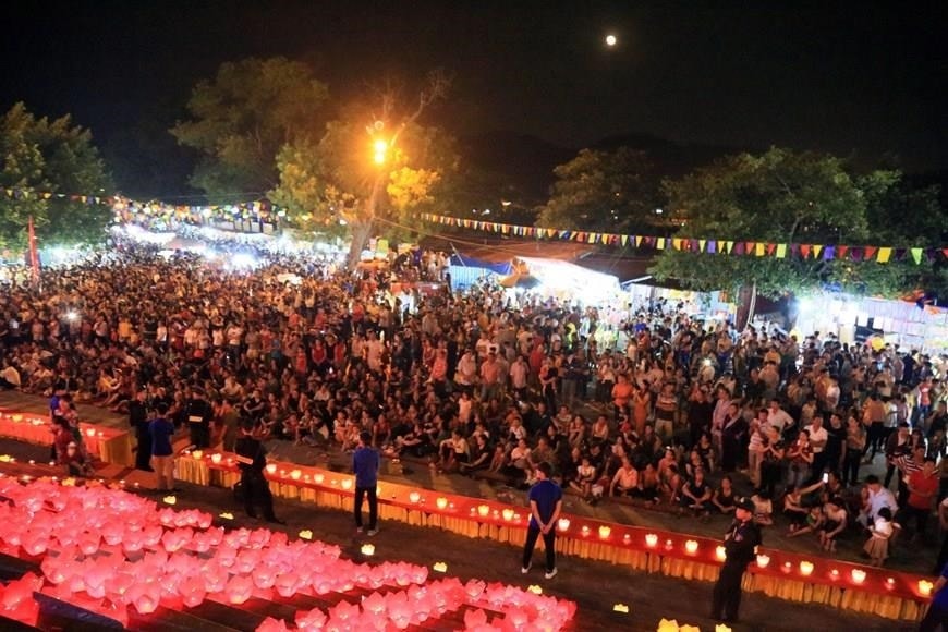 Hai Duong holds requiem for peace hinh anh 2