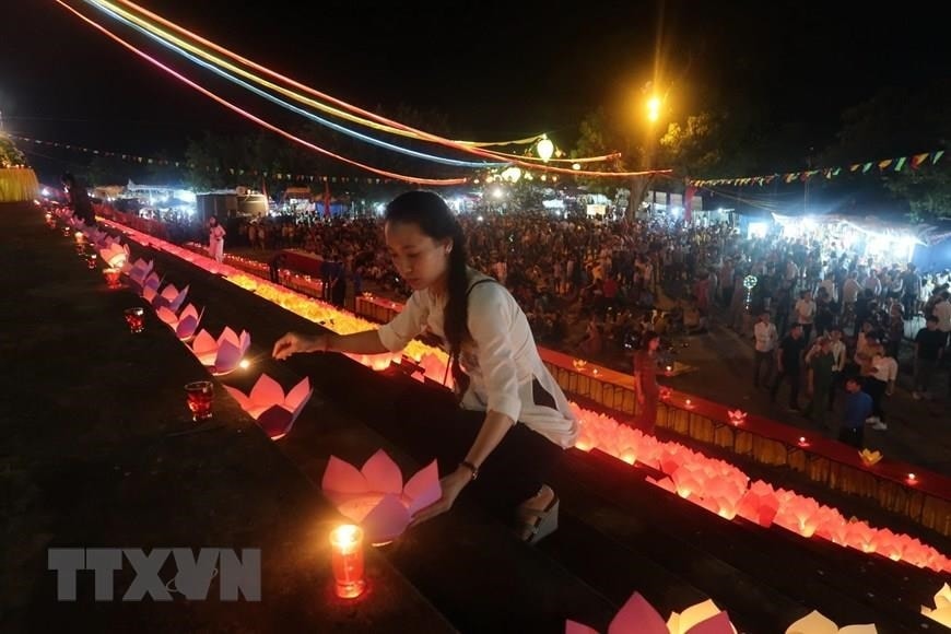 Hai Duong holds requiem for peace hinh anh 10