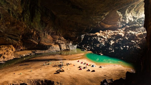 Khám phá hang động lớn nhất thế giới