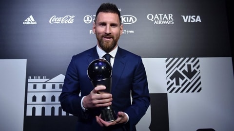 Messi lần đầu giành giải The Best, Ronaldo không đến dự