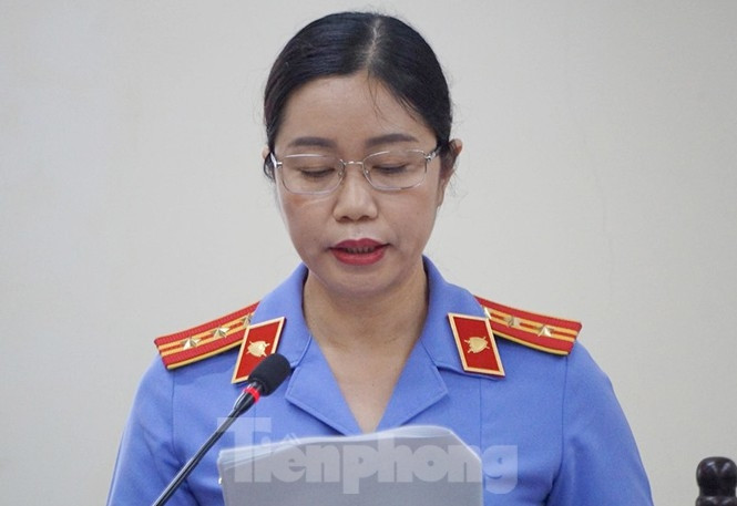 Vợ Chủ tịch tỉnh nhờ Phó GĐ Sở 'giúp đỡ' vụ nâng điểm thi ở Hà Giang - ảnh 2