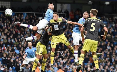 Otamendi mở tỷ số cho Man City