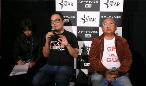 Đạo diễn Phan Đăng Di (giữa) chia sẻ về Chàng dâng cá, Nàng ăn hoa trong khuôn khổ LHP Tokyo. Ảnh: Nick M.