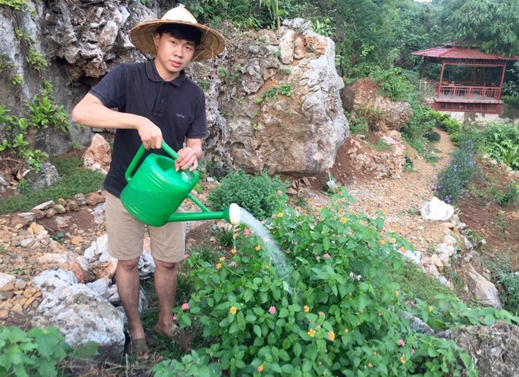 Hiếu lao động tại một cơ sở của Hội Liên hiệp Thanh niên quốc tế (IYF) ở Hòa Bình, năm 2018. Ảnh: 