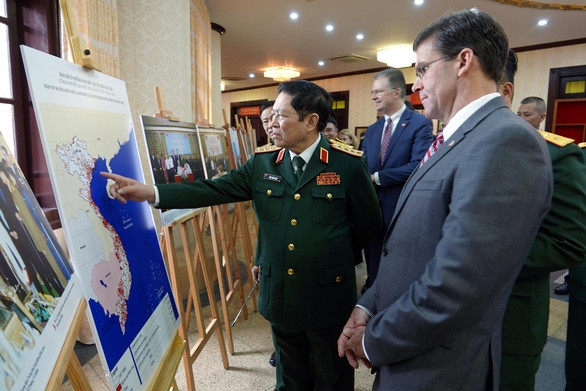 Bộ trưởng Quốc phòng Việt Nam hội đàm với Bộ trưởng Quốc phòng Mỹ - Ảnh 3.