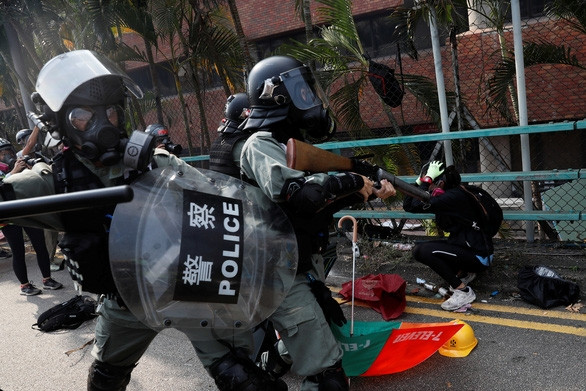 Trung Quốc: Mỹ hãy rút dự luật Hong Kong hoặc tự lãnh hậu quả - Ảnh 2.