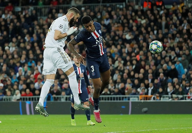 Benzema nhân đôi cách biệt