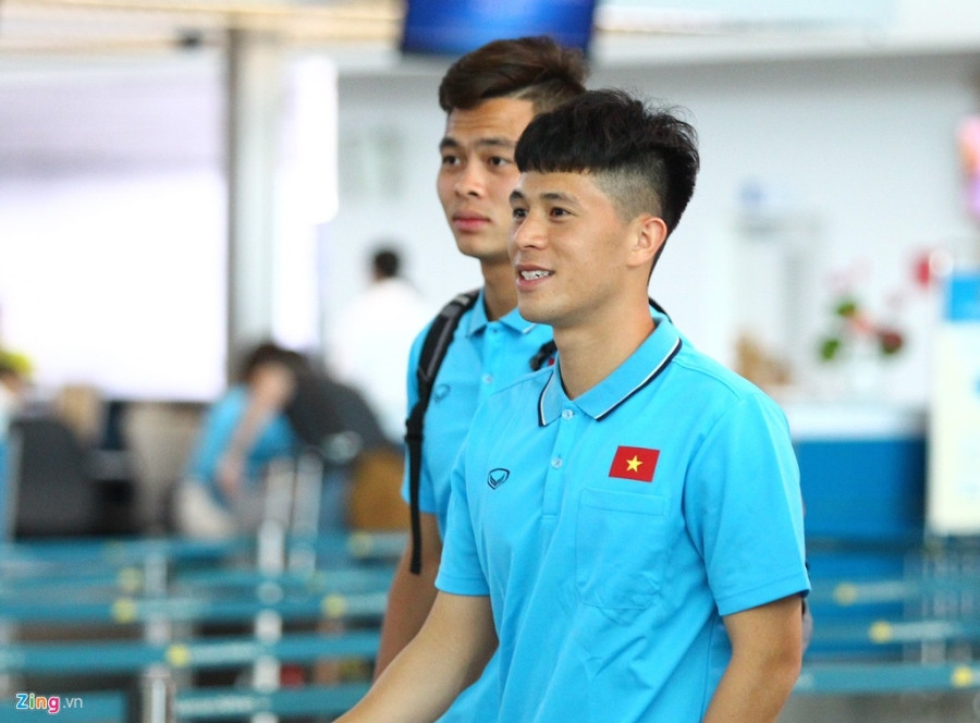 U23 Viet Nam len duong sang Thai Lan hinh anh 1 6_zing.jpg