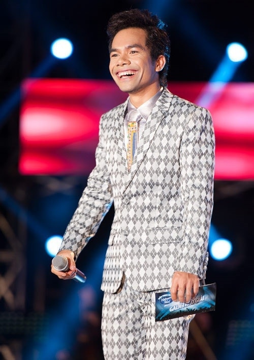 Top 6 Vietnam Idol 2012 – nguoi noi tieng, nguoi ve que chan lon hinh anh 1 ya.jpg