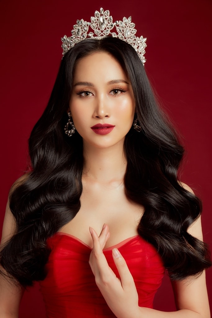 hoa khoi doan hong trang dai dien viet nam tham du miss eco international 2020 hinh anh 2