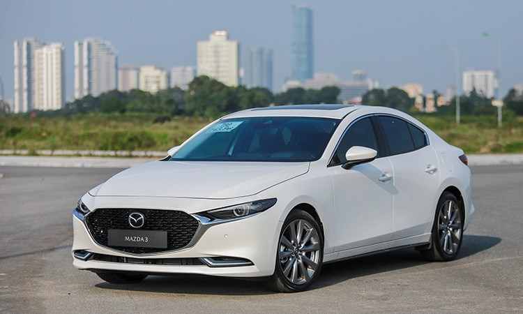 Mazda3 phiên bản sedan thế hệ mới tại Hà Nội. Ảnh: Lương Dũng