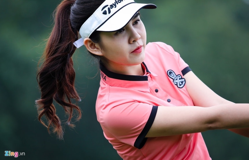 Nu MC the thao Thu Hoai me choi golf, co cuoc song day mo uoc tuoi 30 hinh anh 21 PUPU1686_zing_2.jpg