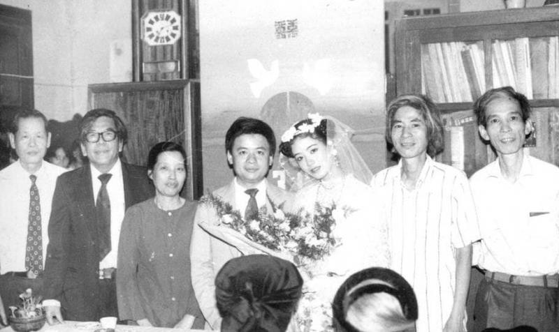 NSƯT Chiều Xuân khoe ảnh cưới chụp 33 năm trước - 1