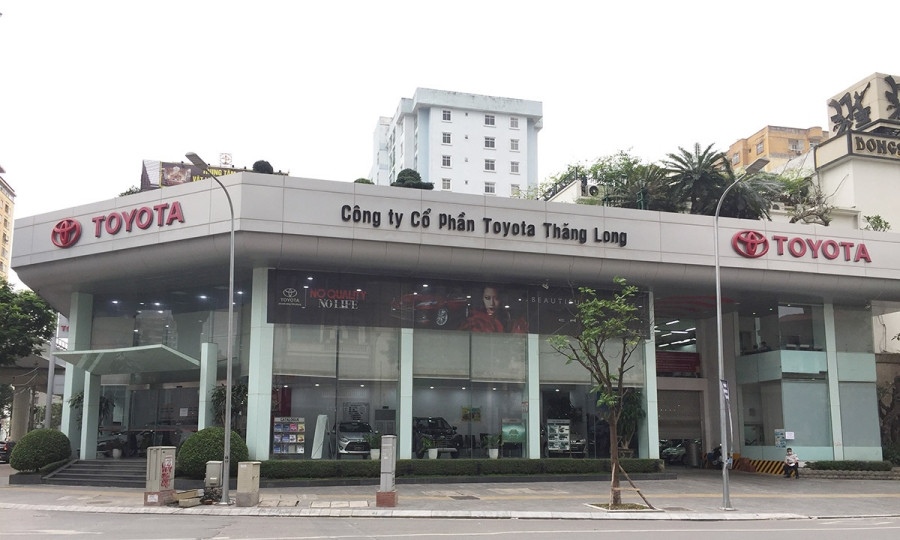 Một đại lý Toyota tạm dừng hoạt động tại Hà Nội (ảnh chụp chiều 28/3). Ảnh: Đức Huy 