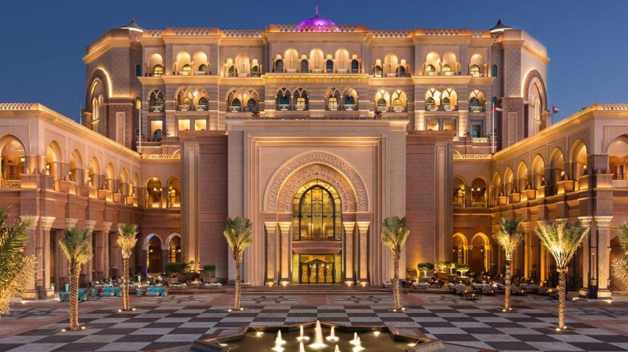 Emirates Palace của Mansour được mệnh danh là khách sạn 7 sao