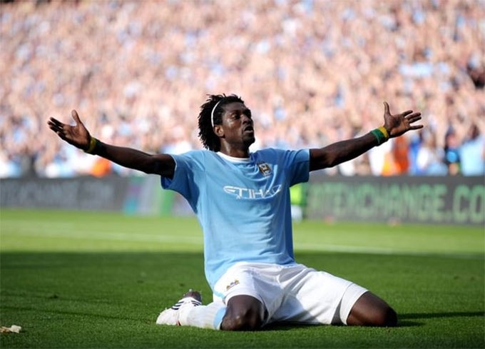 Adebayor trêu ngươi đội bóng cũ