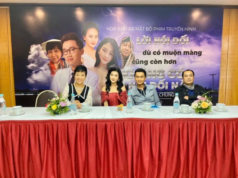 Dàn BTV, MC xinh đẹp của VTV ấn tượng khi đóng phim