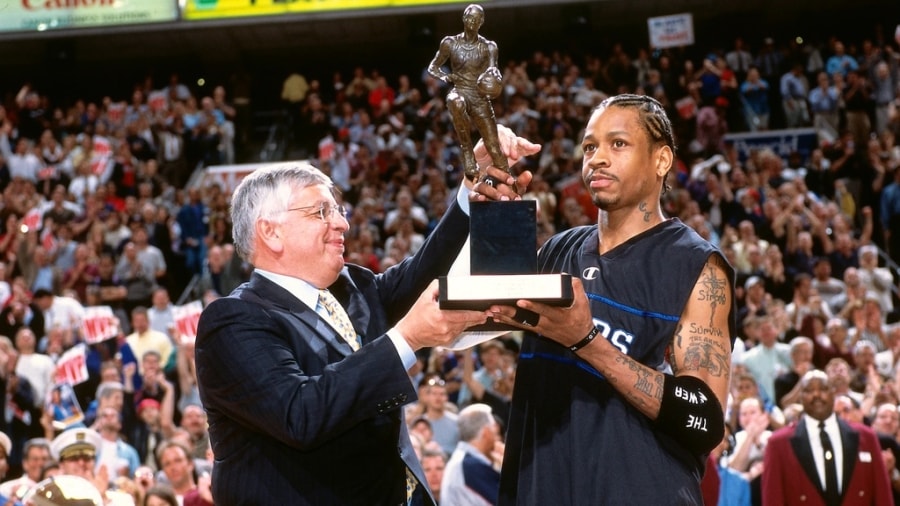 Huyen thoai bong ro tieu hon 150 trieu USD truoc khi pha san hinh anh 1 allen_iverson_nba_mvp_2001.jpg