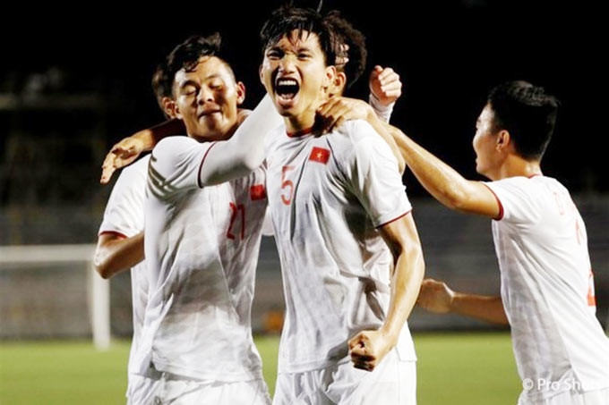 Bóng đá Việt Nam cần tiếp nối thế hệ cầu thủ vừa có tài, vừa khát khao cống hiến như Văn Hậu 