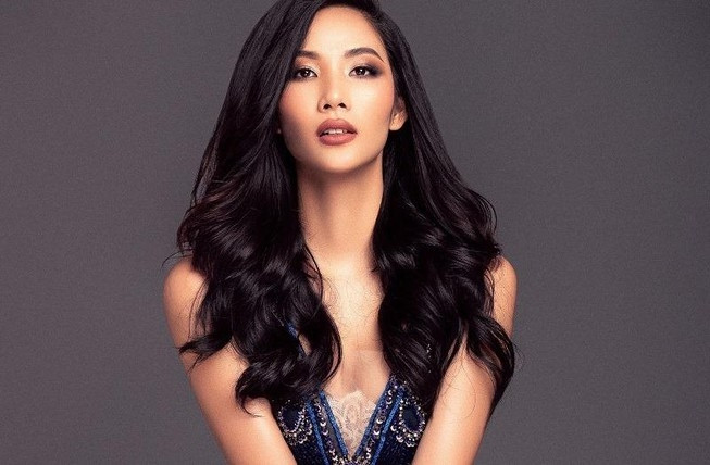Hoàng Thùy tại Miss Universe 2019. Ảnh: Instagram.