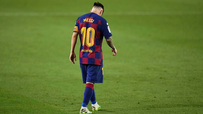 Messi quá bế tắc tại Barca