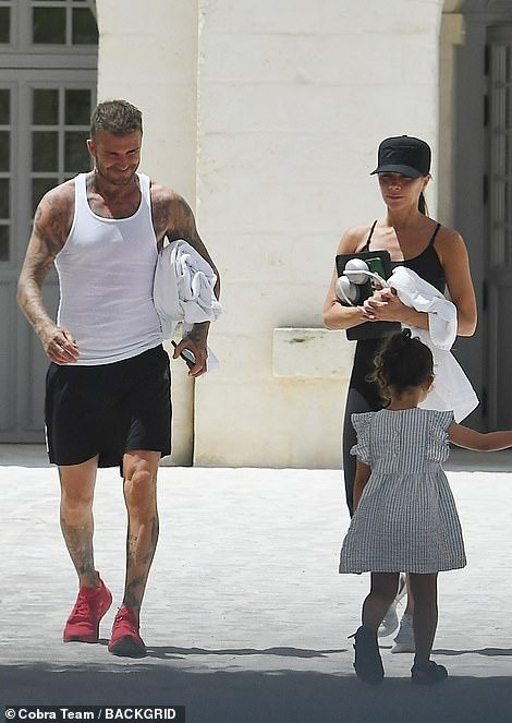 gia dinh David Beckham den Italy anh 1