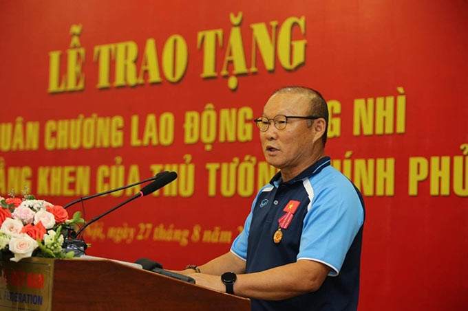 HLV Park Hang Seo khẳng định sẽ nỗ lực hơn nữa vì sự phát triển của bóng đá Việt Nam 