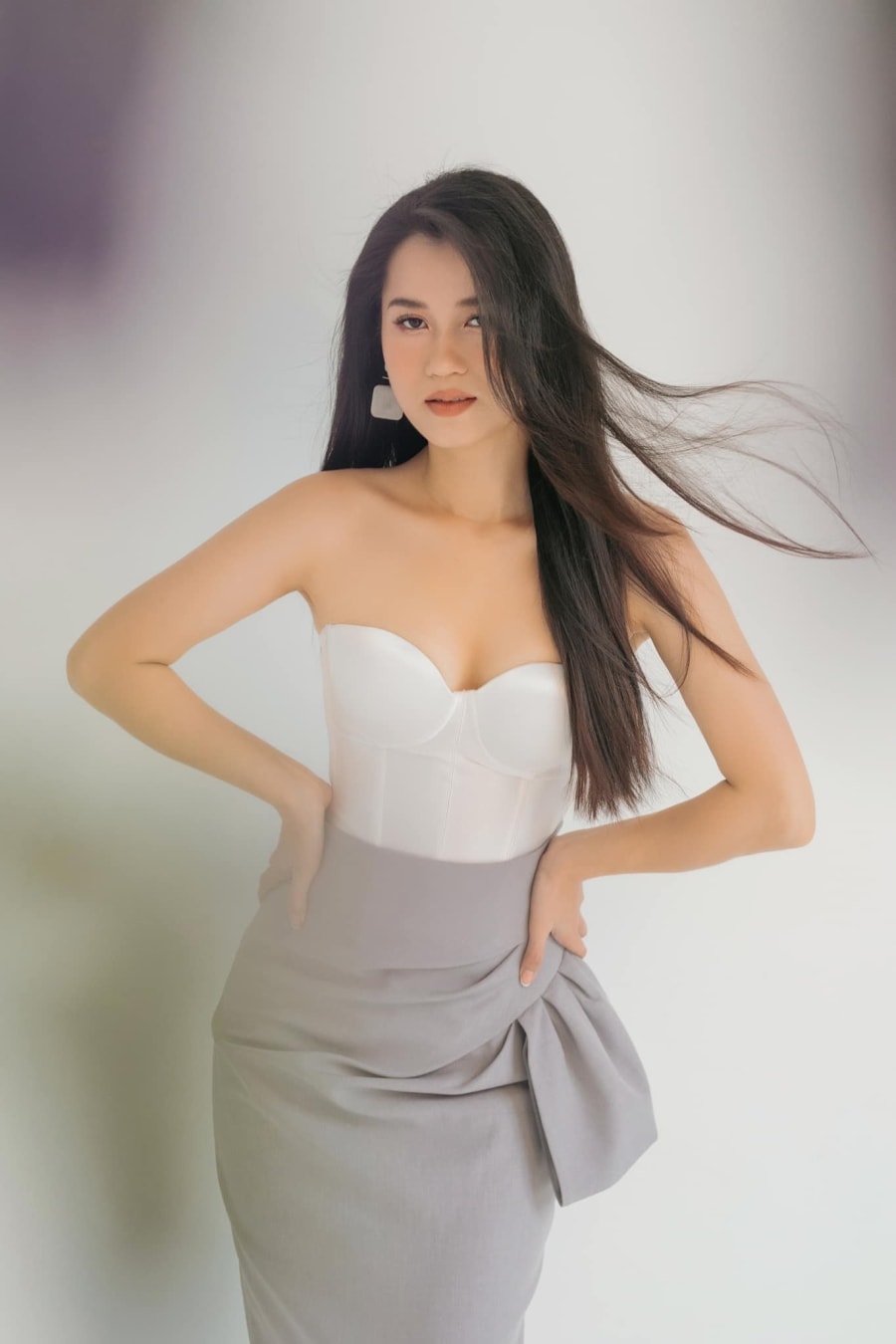 Ảnh hậu trường của Quỳnh Kool, Hồng Diễm và NSND Thu Hà