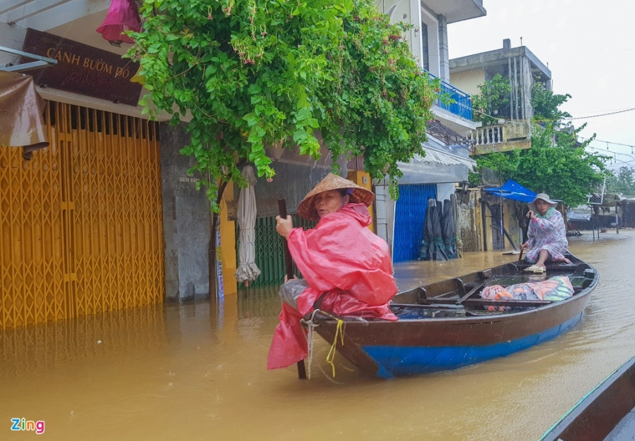 Pho co Hoi An chim trong bien nuoc anh 8