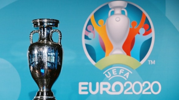 UEFA dự định chọn Nga là chủ nhà duy nhất của Euro 2021 - Ảnh 1.