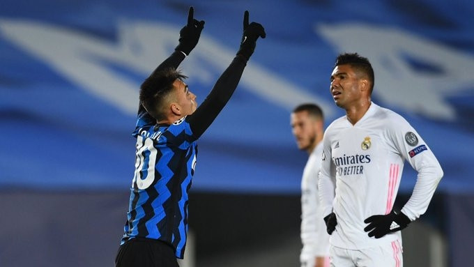 Martinez gỡ lại 1 bàn cho Inter ở phút 35