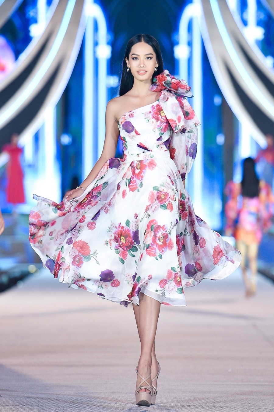 Hoa hau Viet Nam 2020 nguoi dep thoi trang anh 12