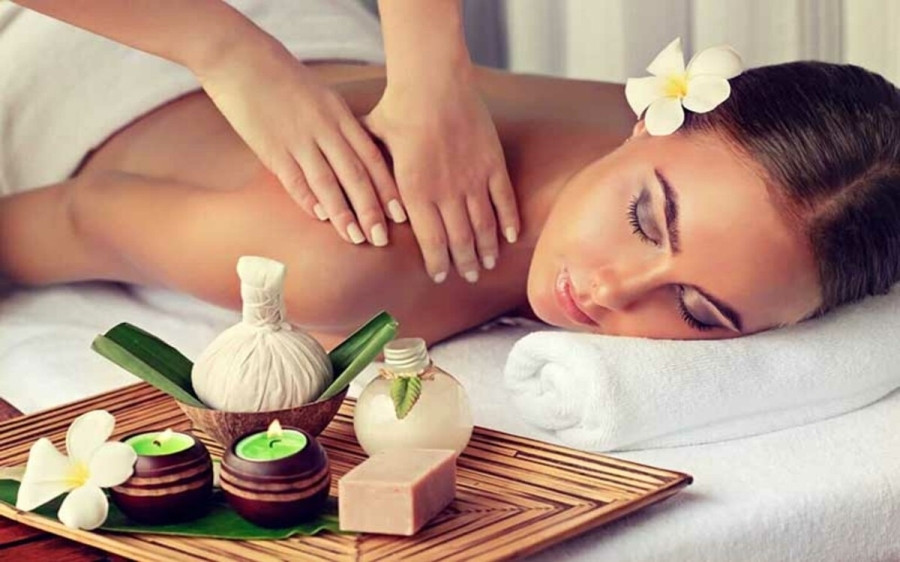 Massage thư giãn: Các liệu pháp massage thư giãn giúp bạn giảm mệt mỏi, từ đó có giấc ngủ ngon hơn.