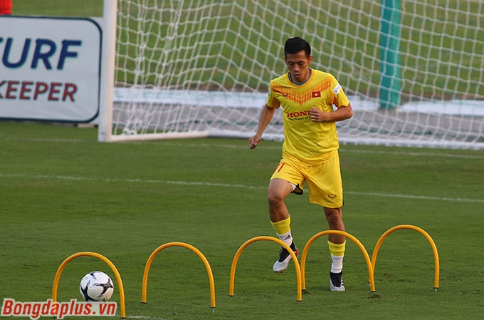 Nguyễn Văn Quyết, cầu thủ xuất sắc nhất V.League 2020 lần đầu tiên trở lại đội tuyển Việt Nam sau 2 năm