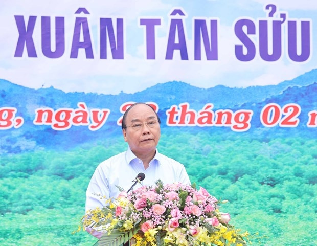 Thu tuong phat dong Tet Trong cay Xuan Tan Suu 2021 tai Tuyen Quang hinh anh 1