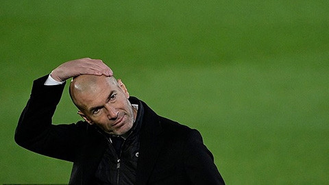 HLV Zidane đau đầu trong việc giải quyết tương lai của Bale