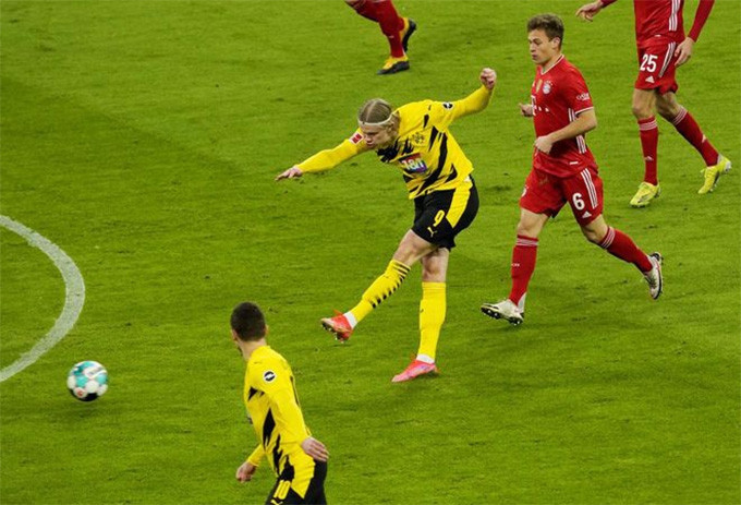 Haaland tỏa sáng đầu trận Bayern vs Dortmund