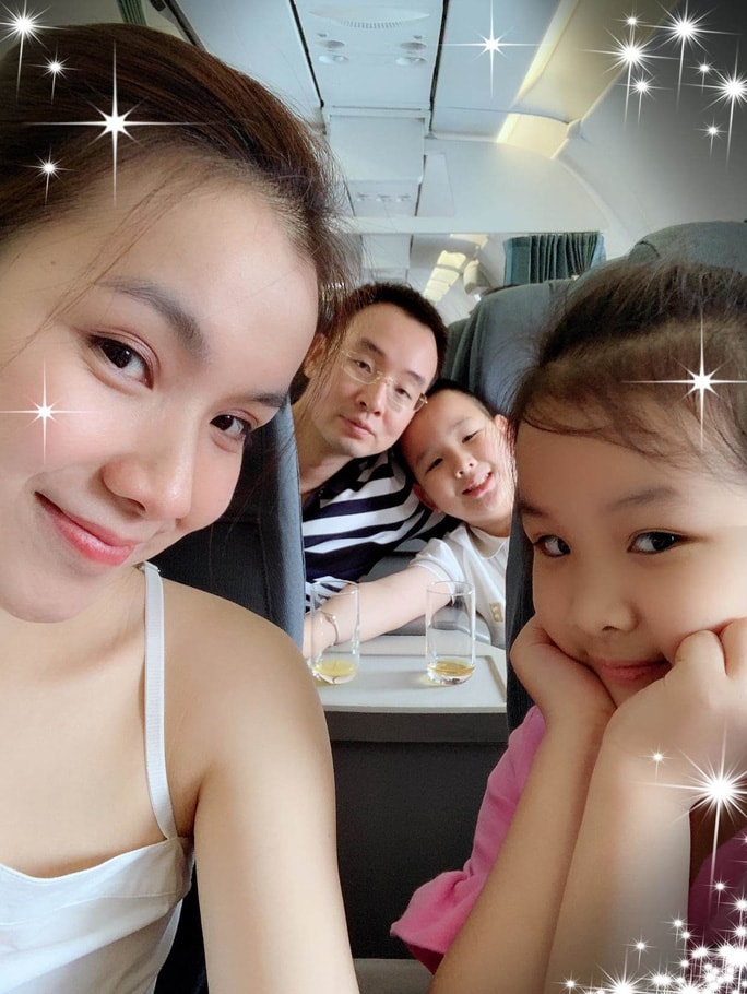 Ngỡ ngàng nhan sắc Hoa hậu Thùy Lâm sau 11 năm ở ẩn - Ảnh 4.