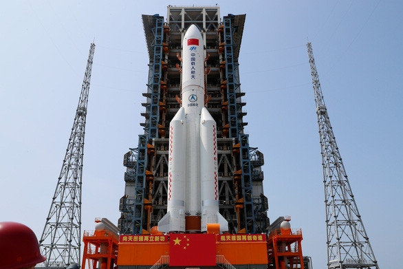 Tên lửa Trung Quốc rơi mất kiểm soát: Bắc Kinh nói phương Tây làm quá - Ảnh 1.