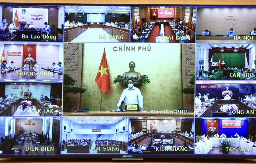Thủ tướng Phạm Minh Chính chỉ đạo họp trực tuyến toàn quốc trước diễn biến mới của dịch COVID-19. (Ảnh: Lâm Khánh/TTXVN)